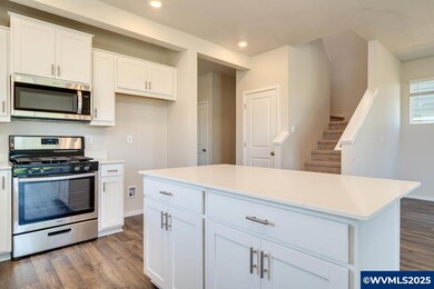 364 Greencrest St NE, Salem, OR 97301 - photo 4