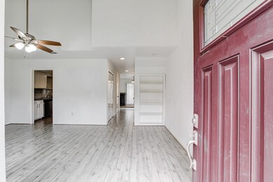 1085 Country Place Dr unit 27, Houston, TX 77079 - photo 5