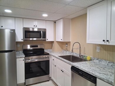 Le Chateau Royal unit 1080, Palm Beach, FL 33480 - photo 5