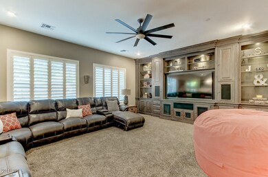Family Room (1)-SMALL