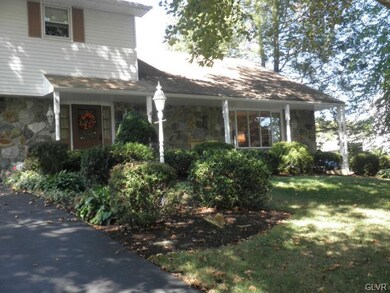 161 Blenheim Dr, Easton, PA 18045 - photo 3