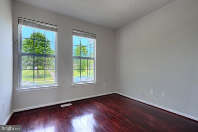 724 Tinker Rd, Middle River, MD 21220 - photo 3