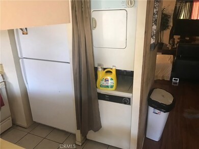 12246 Carnation Ln unit B, Moreno Valley, CA 92557 - photo 6