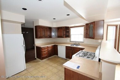 351-629612 Kitchen (30)