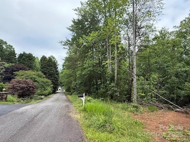 View on approach, to the right.