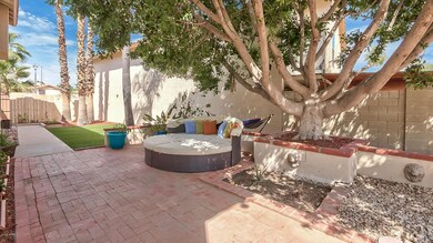 Side Yard w/Synthetic Grass