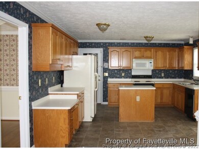 extral large open kitchen