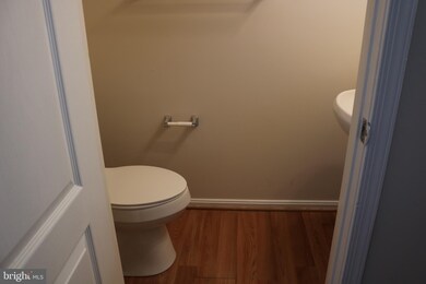 16403 Elkhorn Ln, Bowie, MD 20716 - photo 2