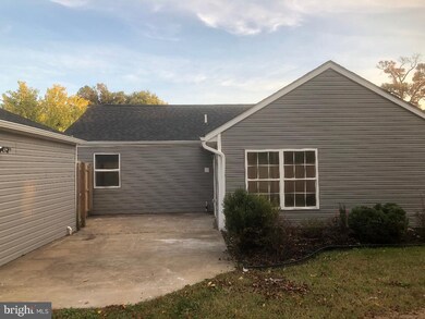 205 Blue Hen Rd, New Castle, DE 19720 - photo 2