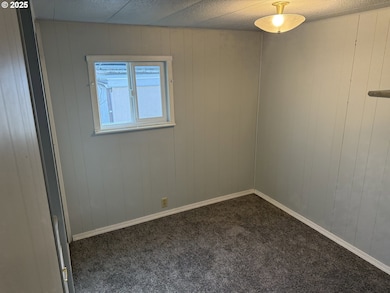 13045 SE Stark St, Portland, OR 97233 - photo 7