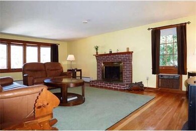 2010 Overlook Dr, Three Rivers, MA 01080 - photo 4