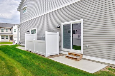 9669 Crestview Dr, West Des Moines, IA 50266 - photo 3