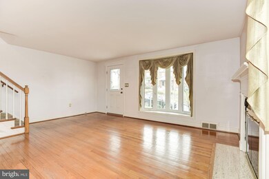 1041 Downton Rd, Halethorpe, MD 21227 - photo 7