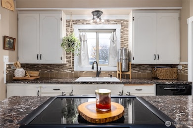 8410 S Meyers Ave, Lyman, WA 98263 - photo 6