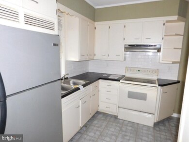 1418 Birch St, Reading, PA 19604 - photo 6