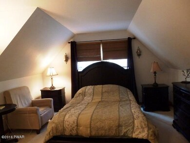 100 Larkspur Ln, Milford, PA 18337 - photo 6