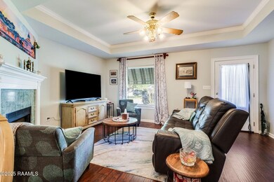 6-web-or-mls-118 Woodoak Cir-5