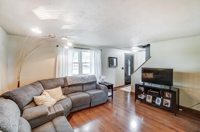 005_1205 Ricker St