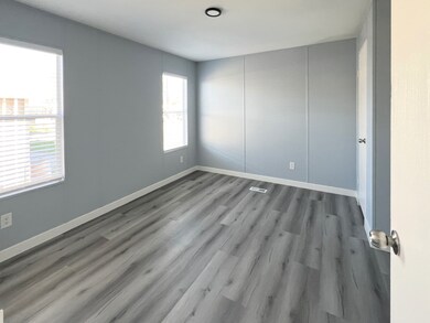 625 W Mckellips Rd unit 147, Mesa, AZ 85201 - photo 3