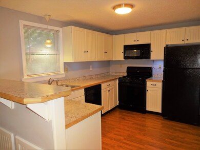25 Shea St unit 3, Dracut, MA 01826 - photo 3
