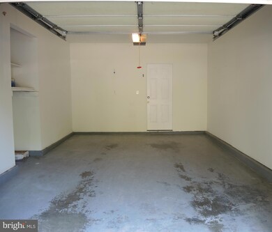 13103 Marcey Creek Rd, Herndon, VA 20171 - photo 5