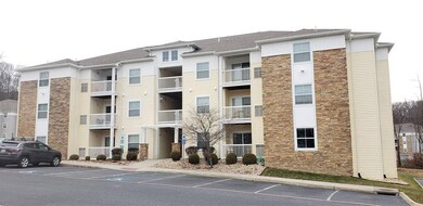 510 Davis Mills Dr unit 302, Harrisonburg, VA 22801 - photo 2