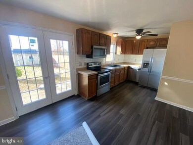 232 S 5th St, Womelsdorf, PA 19567 - photo 5