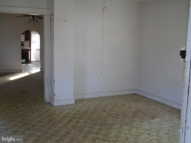 6701 Roberts Ave, Dundalk, MD 21222 - photo 2