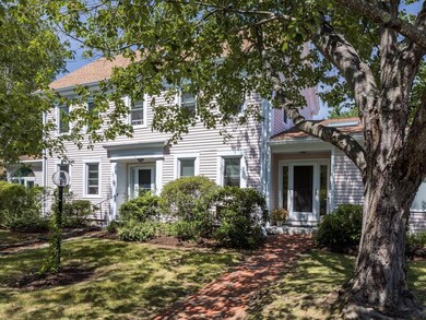 An elegant Colonial look.