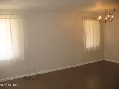 3627 N Tyndall Ave, Tucson, AZ 85719 - photo 5