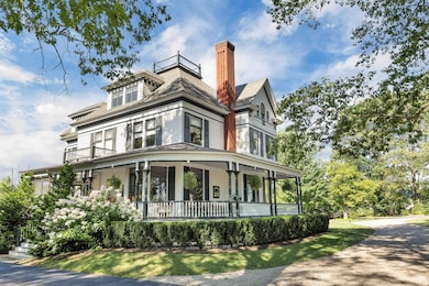 222 N Main St, Wolfeboro, NH 03894 - photo 2