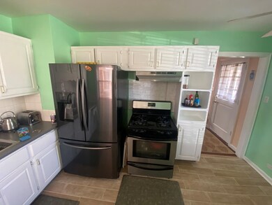 764 Suffolk Ave, Westchester, IL 60154 - photo 2