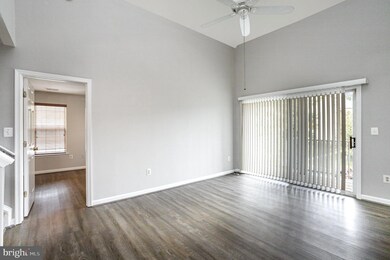 1060 Gardenview Loop unit 404, Woodbridge, VA 22191 - photo 7