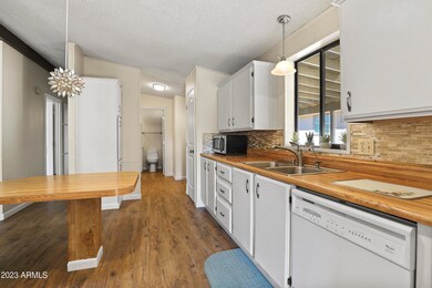 Kitchen (3)