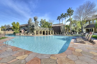 015_Sparkling Pool View