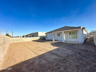 337 Plateau Dr, Socorro, TX 79927 - photo 2