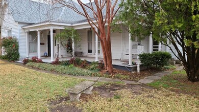 1314 S Lindsay St, Gainesville, TX 76240 - photo 3