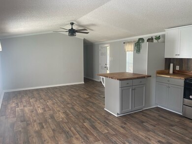 1015 Beechwood Dr, Jesup, GA 31545 - photo 4