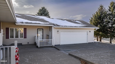 575 Brandon Place unit 1, Bismarck, ND 58503 - photo 4