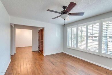 ManhattonLivingRoomShutters