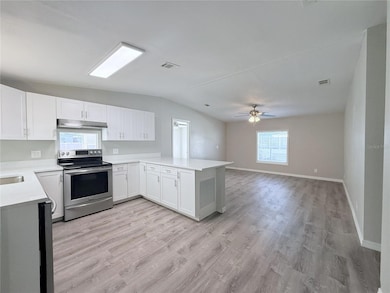 5316 Ixora St, Zephyrhills, FL 33541 - photo 2