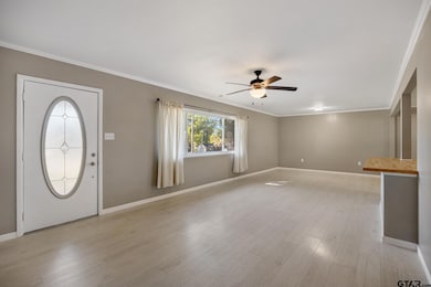 291 E Main St, van, TX 75790 - photo 2