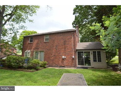 520 Circle Dr, Havertown, PA 19083 - photo 3