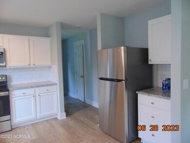 2127 Fowler St unit B, Wilmington, NC 28403 - photo 7