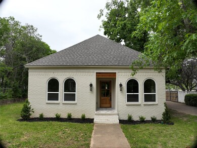 413 E Lee Ave, Weatherford, TX 76086 - photo 2