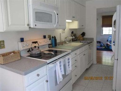 9B Mcdermott Farm Rd unit 9B, Danvers, MA 01923 - photo 5