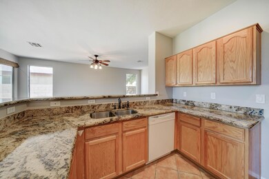 2872 E Tyson St-9