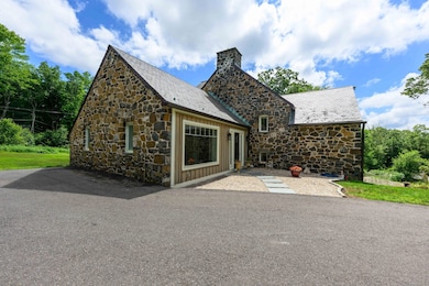 Elegant and welcoming entry!