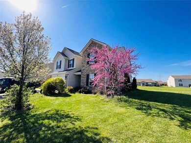 848 Grandiflora Dr, Greenwood, IN 46143 - photo 2