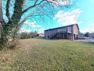 2910 Newbern Dr, Johnson City, TN 37604 - photo 4